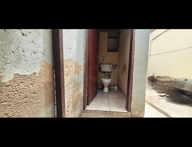 2 BEDROOM HOUSE FOR SALE IN EBONY PARK